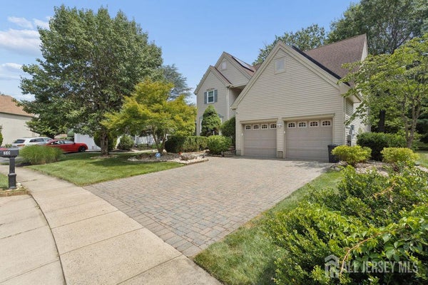 30 LARKSPUR DR, DAYTON, NJ 08810 - Image 07d65d7151dba083e8defdfff3d2fbc7/2127422