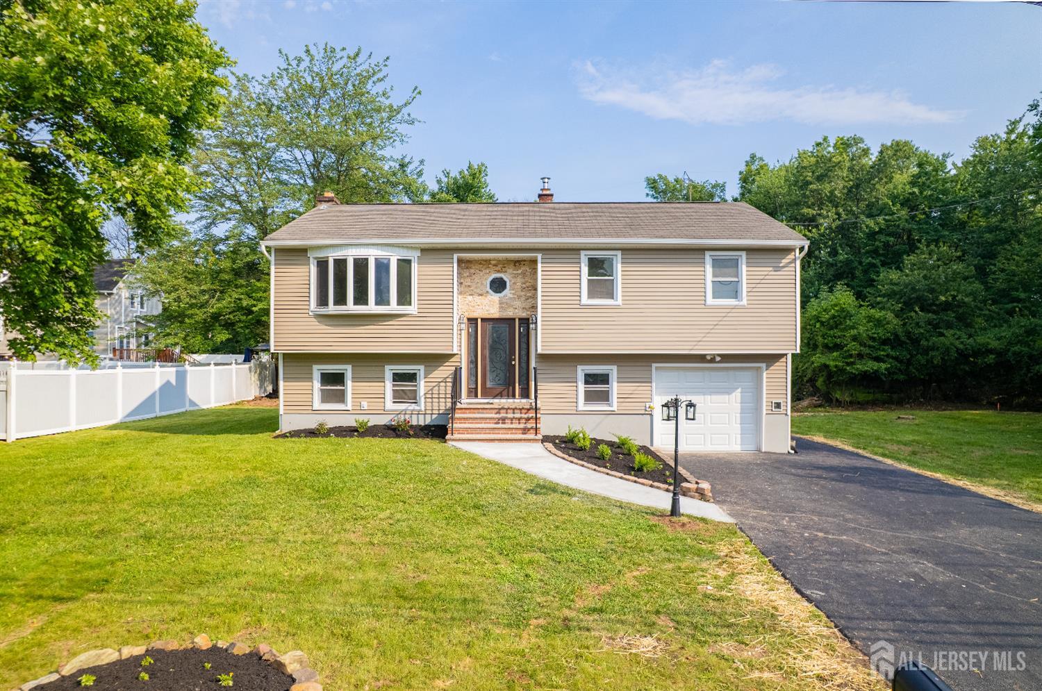 300 Lodge Street, Piscataway, New Jersey image 2