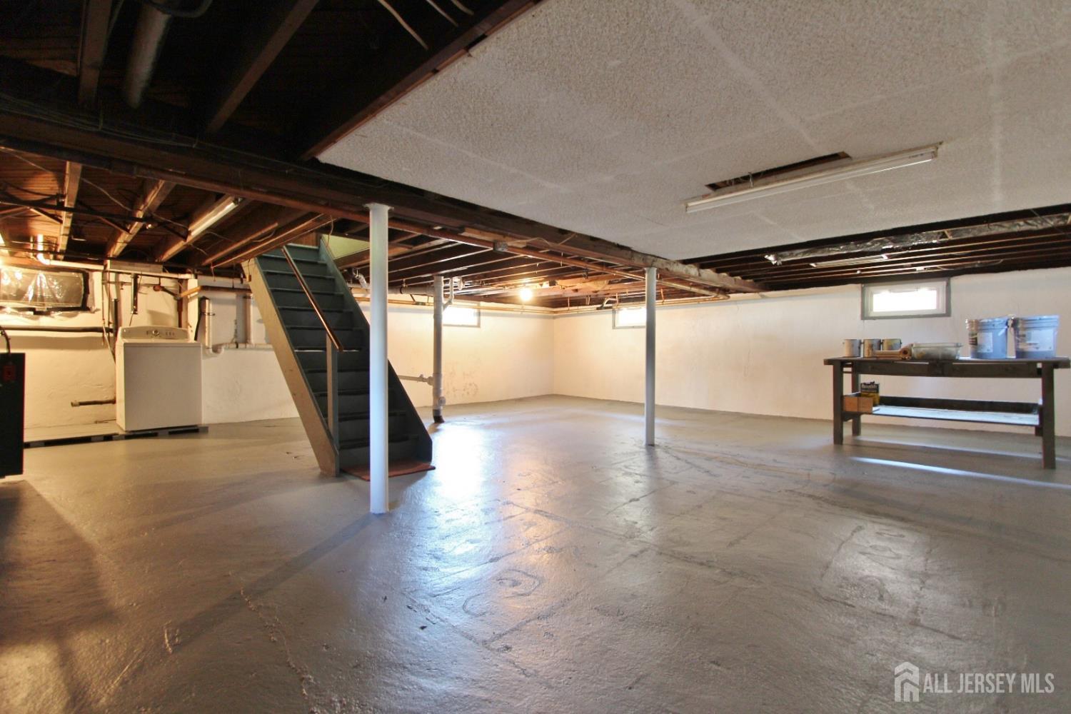 Rahway, New Jersey 07065, United States, 3 Bedrooms Bedrooms, ,1 BathroomBathrooms,Residential,Active,165504