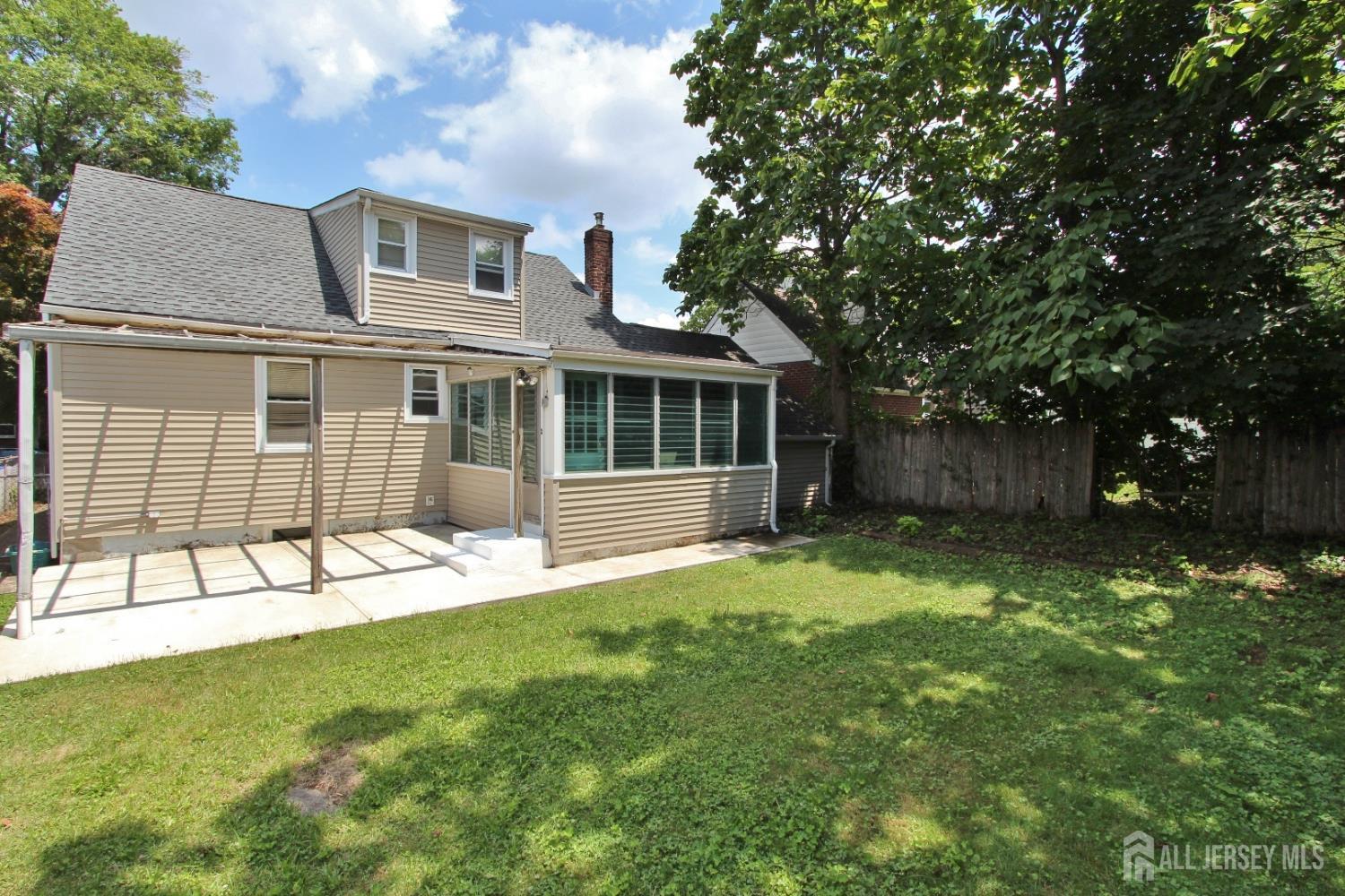 Rahway, New Jersey 07065, United States, 3 Bedrooms Bedrooms, ,1 BathroomBathrooms,Residential,Active,165504