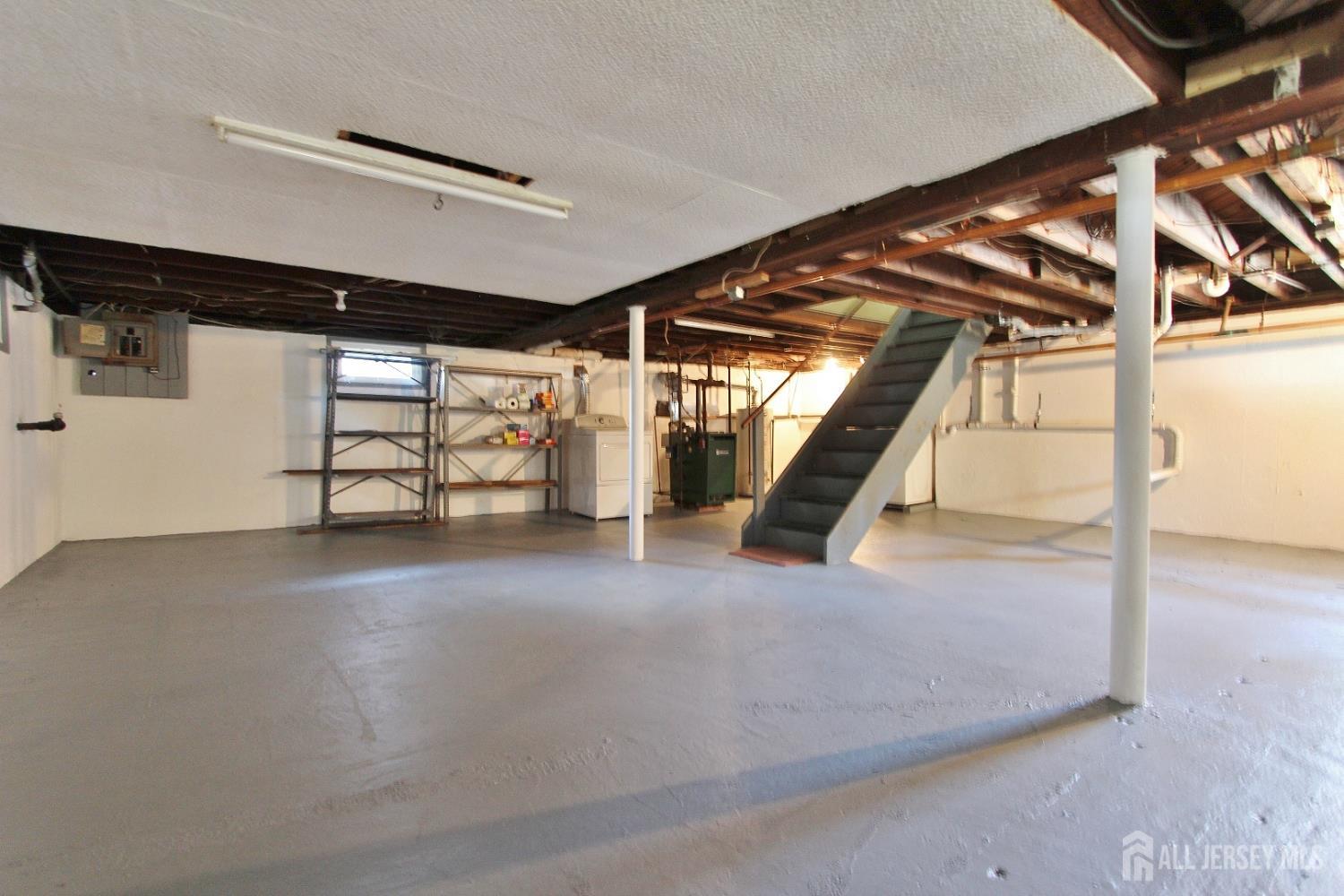 Rahway, New Jersey 07065, United States, 3 Bedrooms Bedrooms, ,1 BathroomBathrooms,Residential,Active,165504