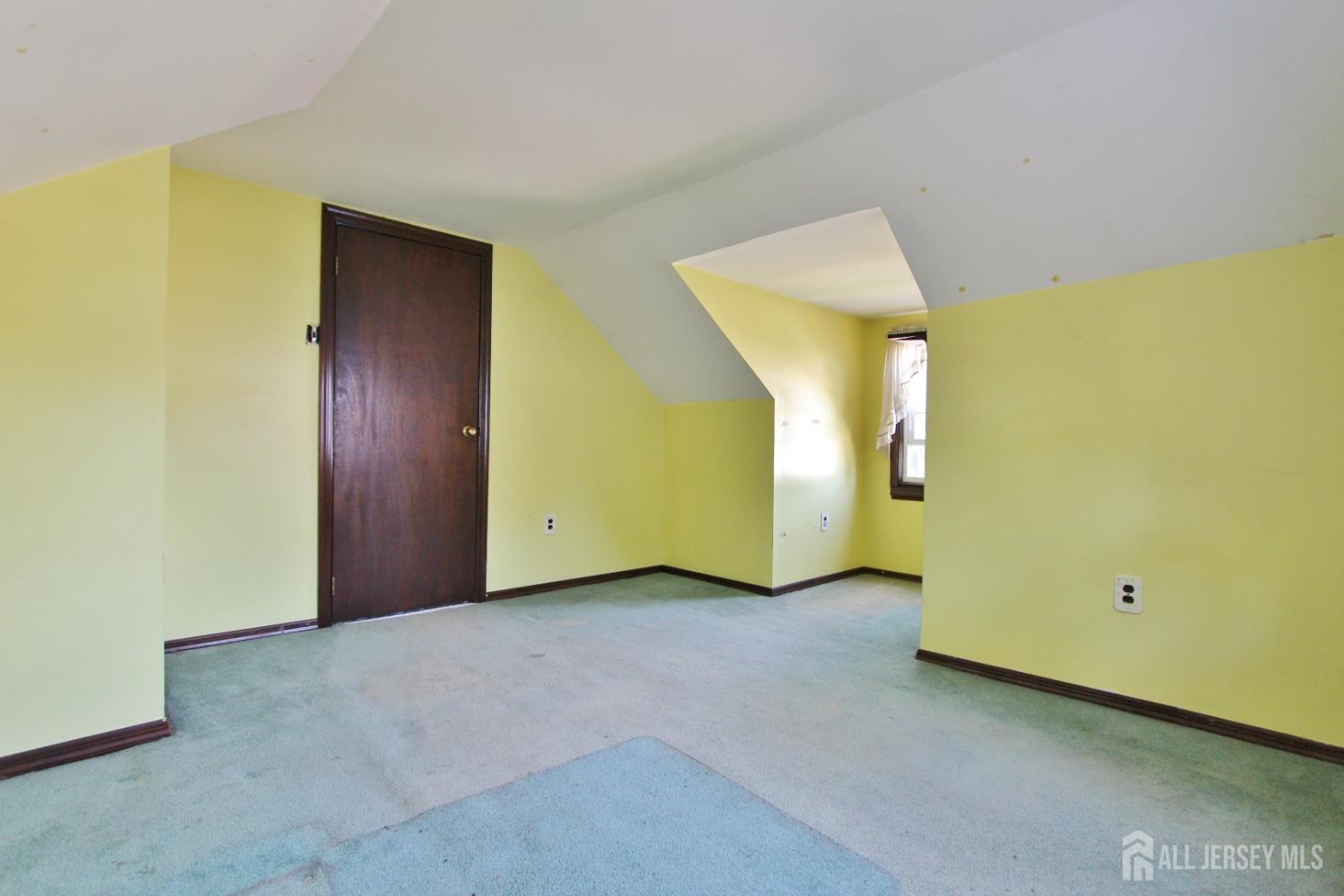 Rahway, New Jersey 07065, United States, 3 Bedrooms Bedrooms, ,1 BathroomBathrooms,Residential,Active,165504