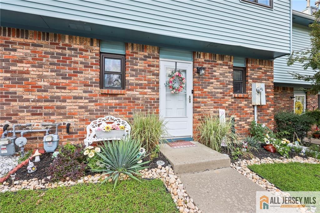 3 Eagle Court
