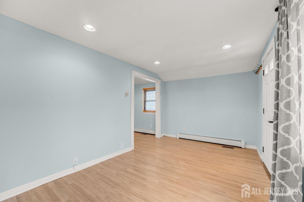 117 Burlington Avenue, Leonardo, New Jersey image 4