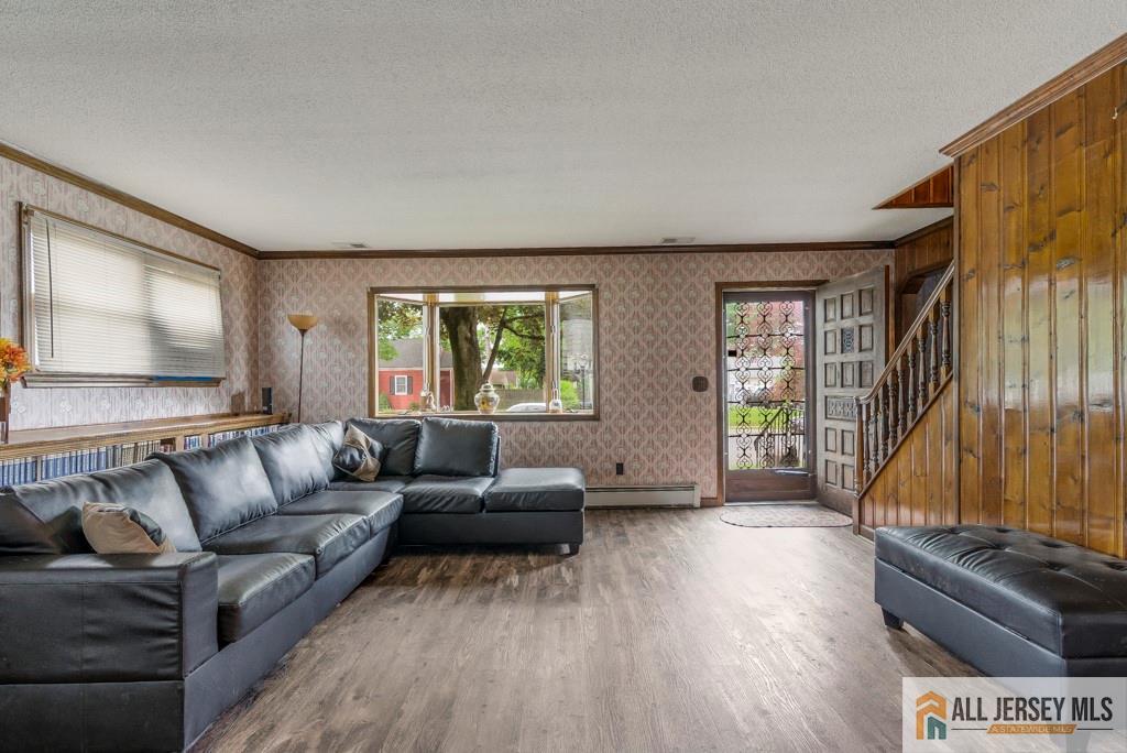 14 Fisher Avenue, Middlesex, New Jersey image 3