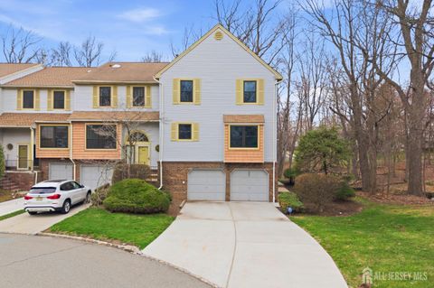 Condo For Sale - 4807 Stonehedge Road<br/> Edison, NJ 08820