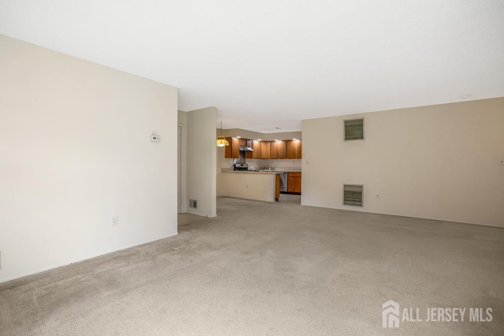 244 Wycoff Way, East Brunswick, New Jersey image 6