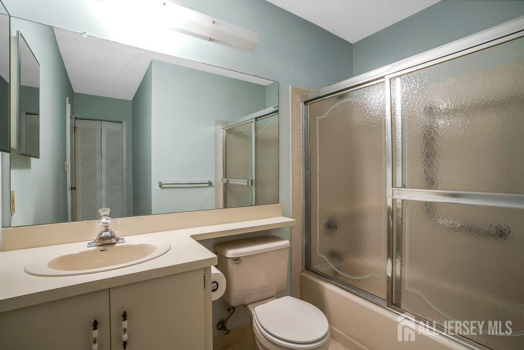 244 Wycoff Way, East Brunswick, New Jersey image 16