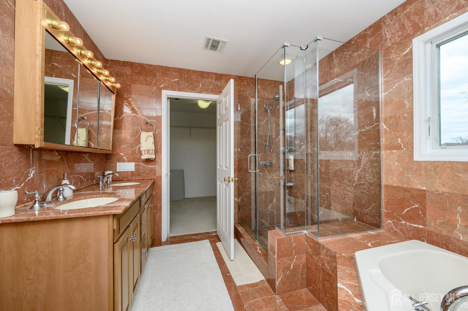 751 S Middlesex Avenue, Colonia, New Jersey image 38