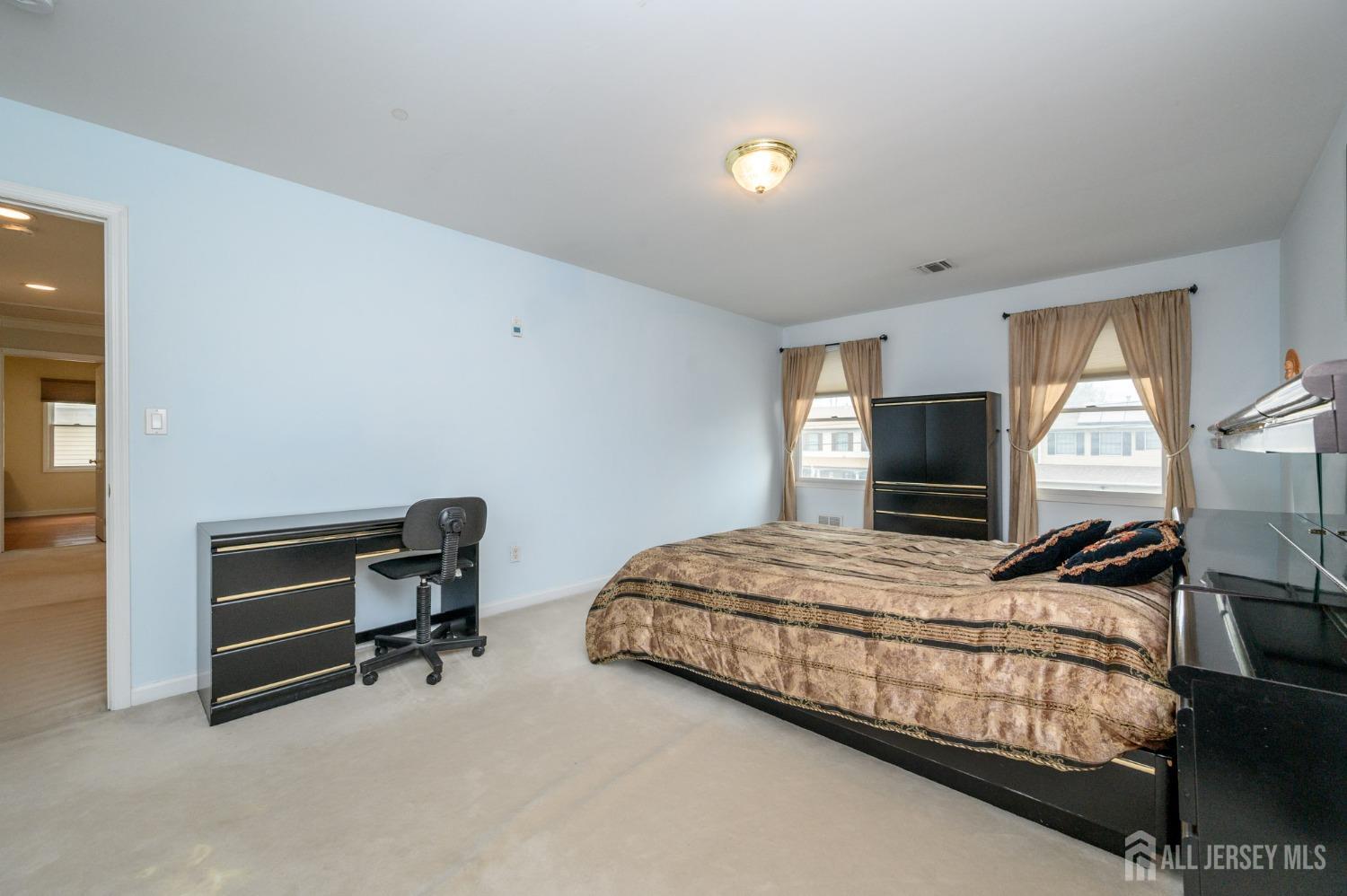 751 S Middlesex Avenue, Colonia, New Jersey image 25