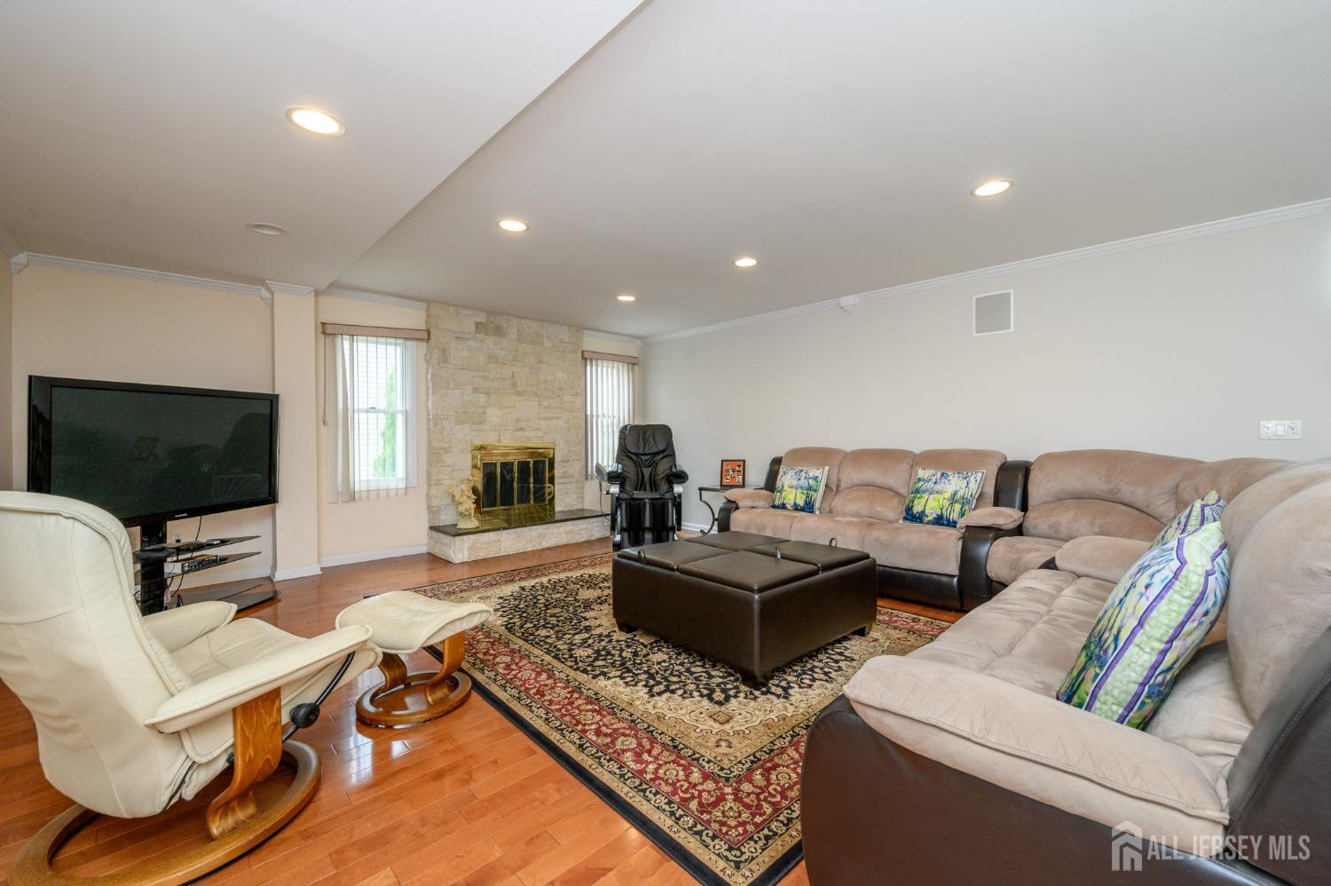 751 S Middlesex Avenue, Colonia, New Jersey image 17