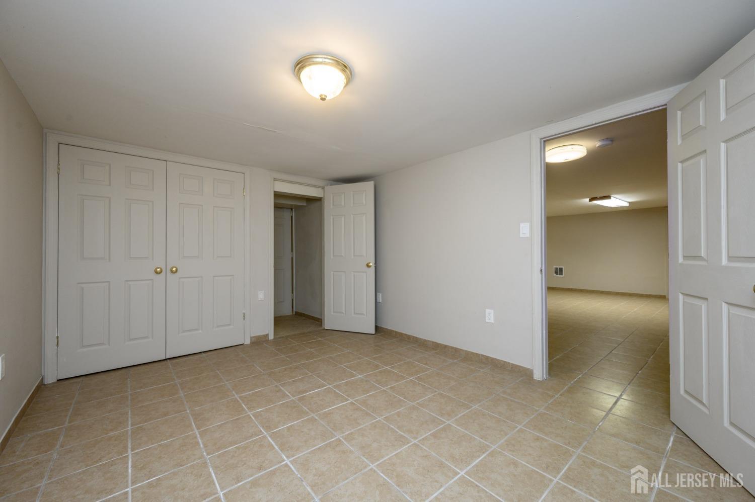 751 S Middlesex Avenue, Colonia, New Jersey image 41