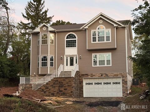 Homes For Sale - 473 Franklin Boulevard<br/> Franklin, NJ 08873