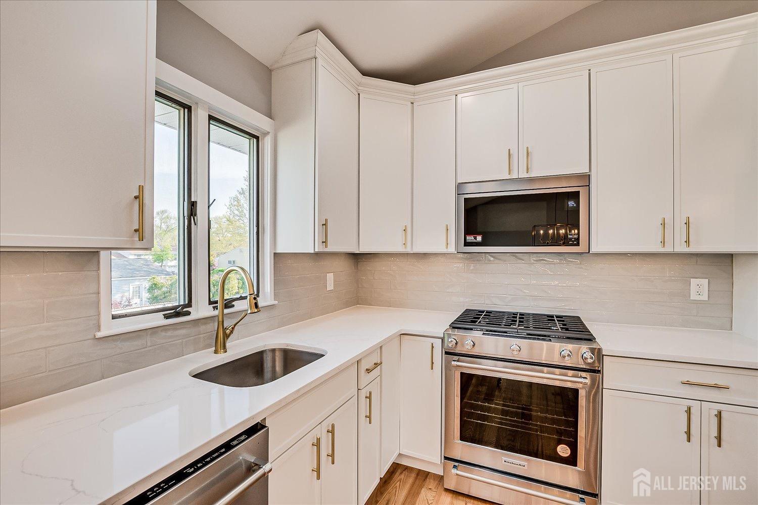 425 Ellis Parkway, Piscataway, New Jersey image 25