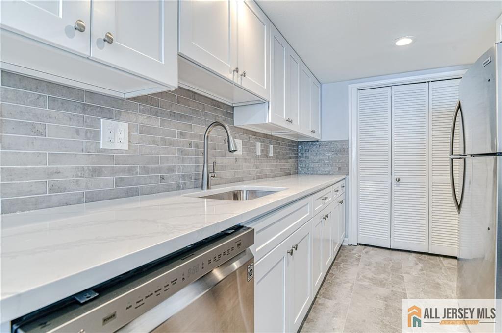 73 Chatham Drive #73A, Monroe Township, New Jersey image 8