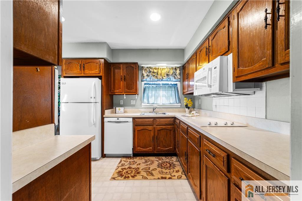 532 Old Nassau Road #532N, Monroe Township, New Jersey image 11