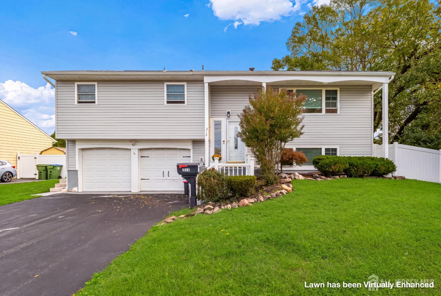 313 Suttons Lane