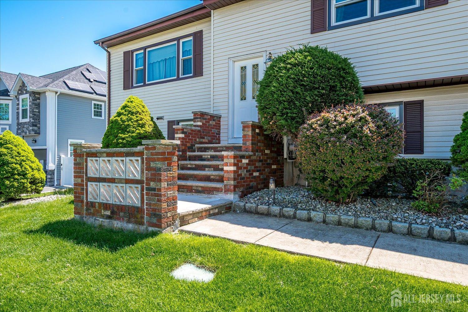 807 New Dover Road, Edison, New Jersey image 4