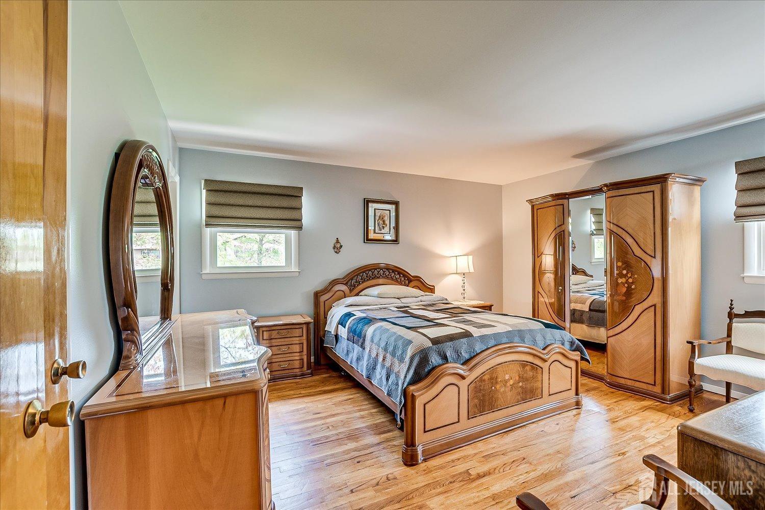 807 New Dover Road, Edison, New Jersey image 19