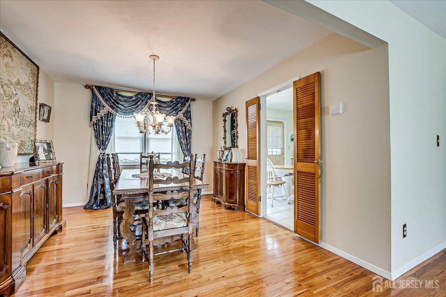807 New Dover Road, Edison, New Jersey image 12