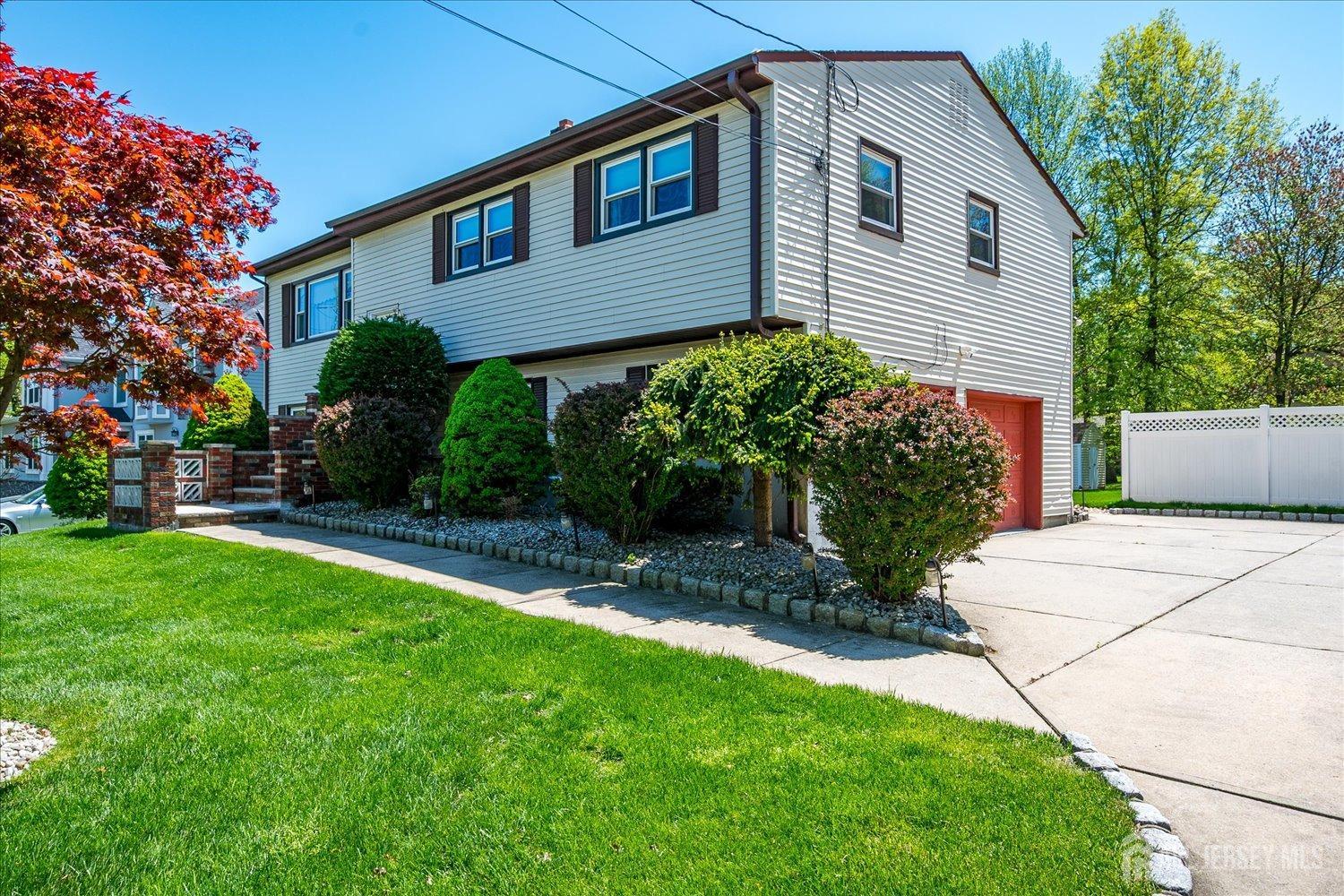 807 New Dover Road, Edison, New Jersey image 3