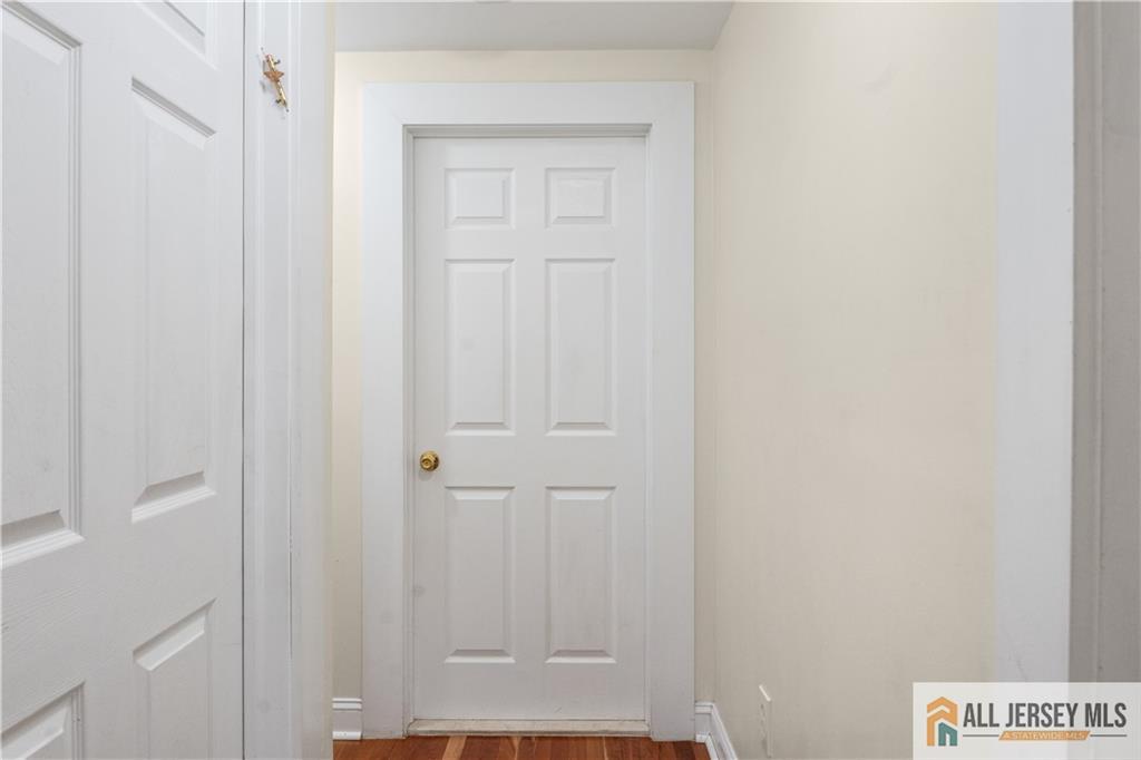 16 Lafayette Avenue, Edison, New Jersey image 25