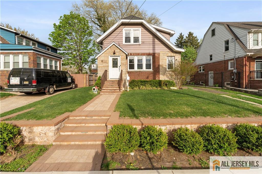 16 Lafayette Avenue, Edison, New Jersey image 2