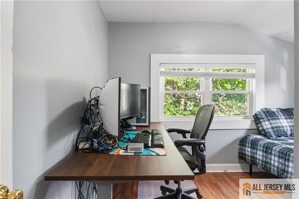 16 Lafayette Avenue, Edison, New Jersey image 33