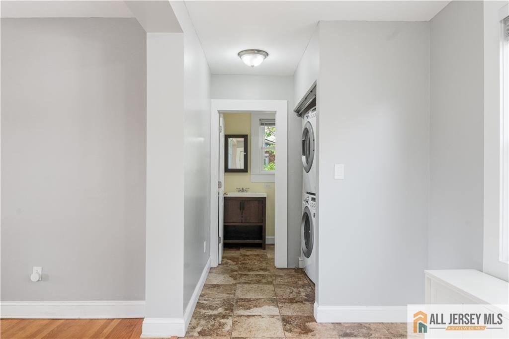 16 Lafayette Avenue, Edison, New Jersey image 20