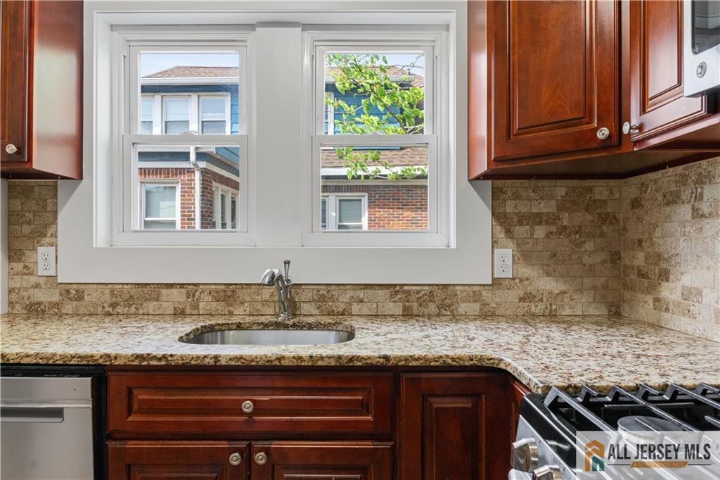 16 Lafayette Avenue, Edison, New Jersey image 16