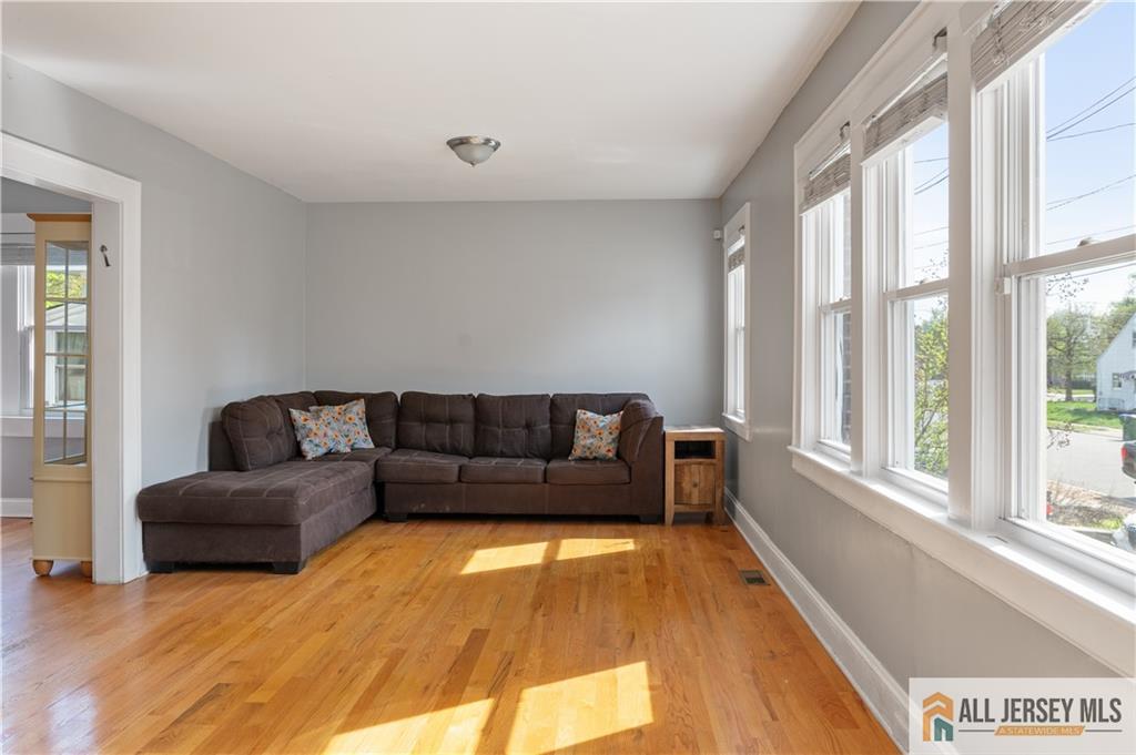 16 Lafayette Avenue, Edison, New Jersey image 8