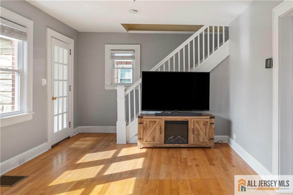 16 Lafayette Avenue, Edison, New Jersey image 9