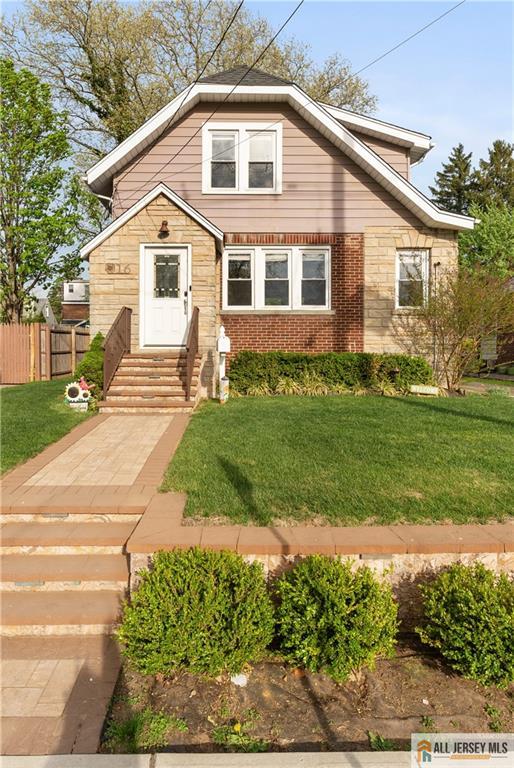 16 Lafayette Avenue, Edison, New Jersey image 1