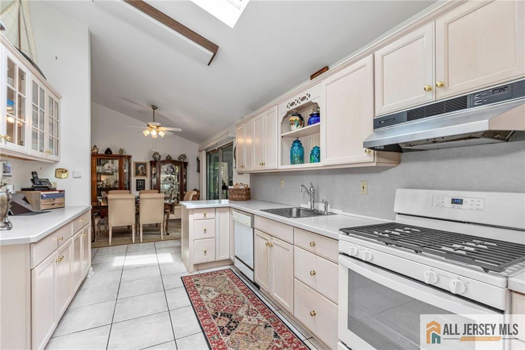 27 Atlanta Avenue, Piscataway, New Jersey image 8