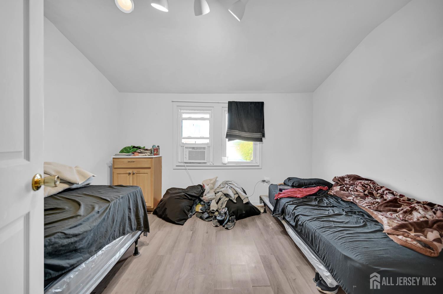 New Brunswick, New Jersey 08901, United States, ,Residential,Coming Soon,233725