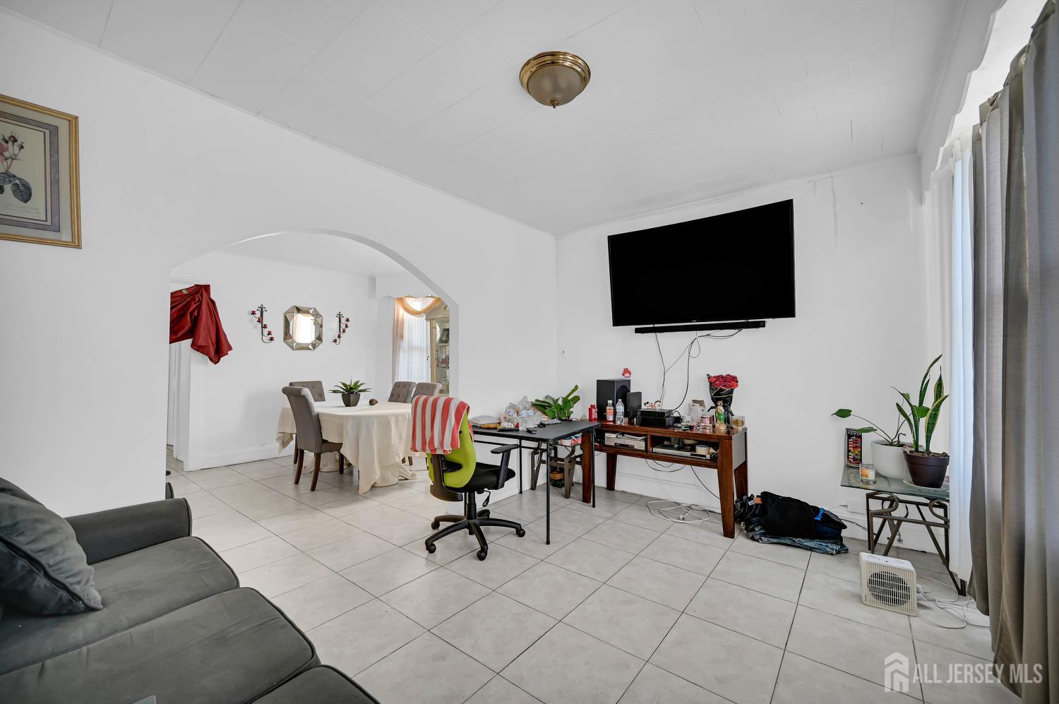 New Brunswick, New Jersey 08901, United States, ,Residential,Coming Soon,233725