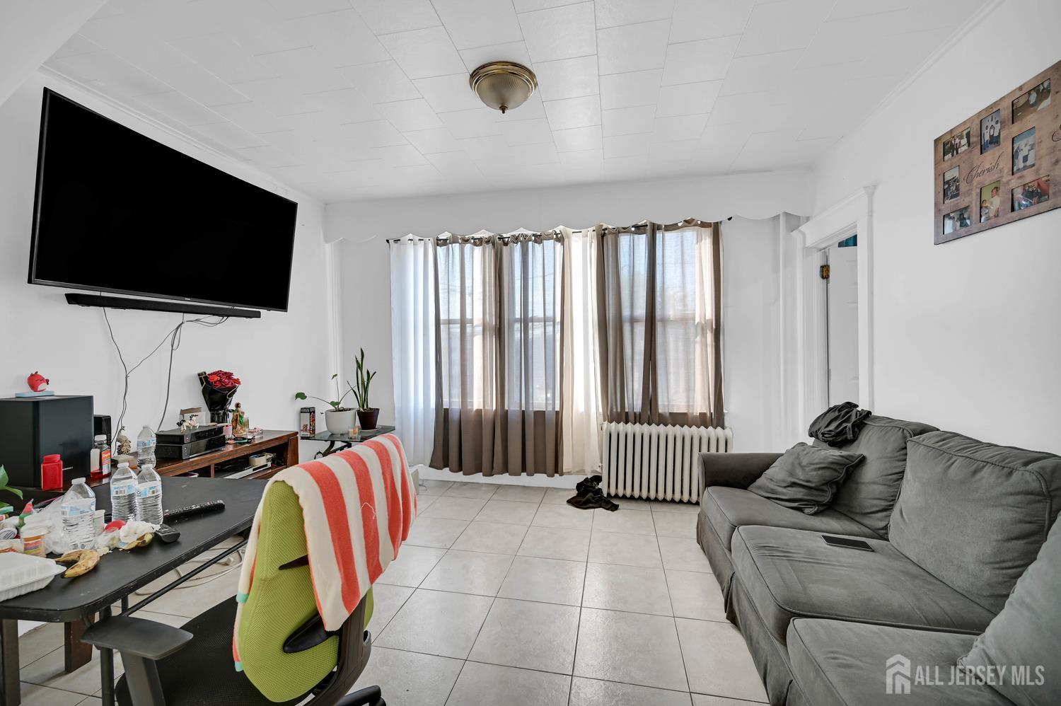 New Brunswick, New Jersey 08901, United States, ,Residential,Coming Soon,233725