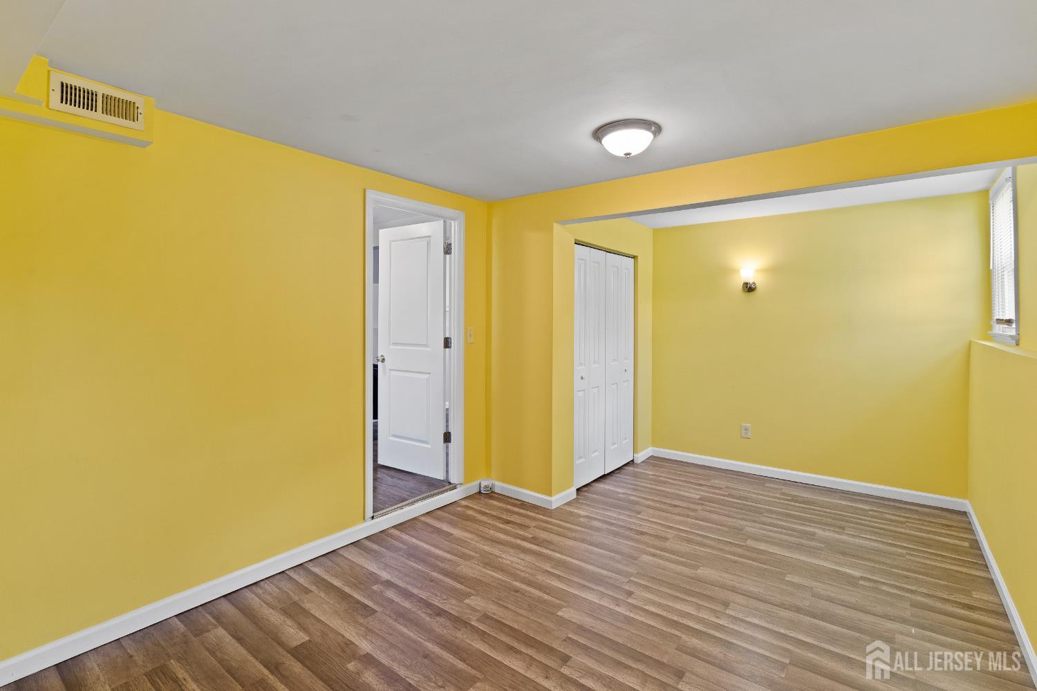 315 D Street, Middlesex, New Jersey image 16
