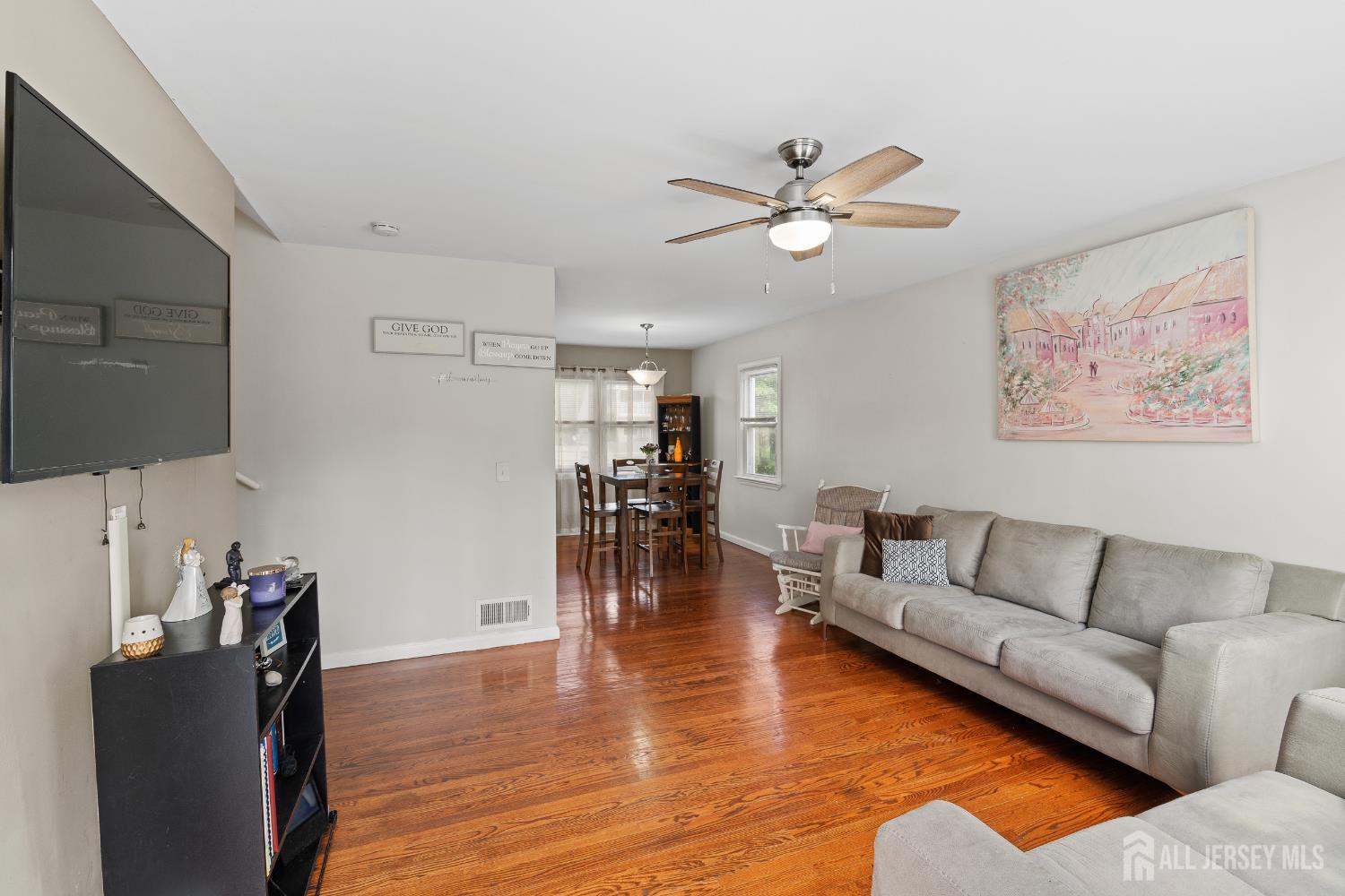 315 D Street, Middlesex, New Jersey image 4