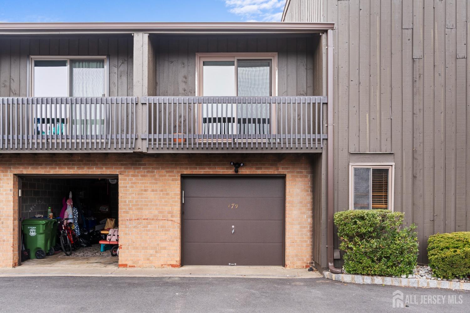 179 Westgate Drive, Edison, New Jersey image 40