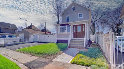 MLS: 2509867R
