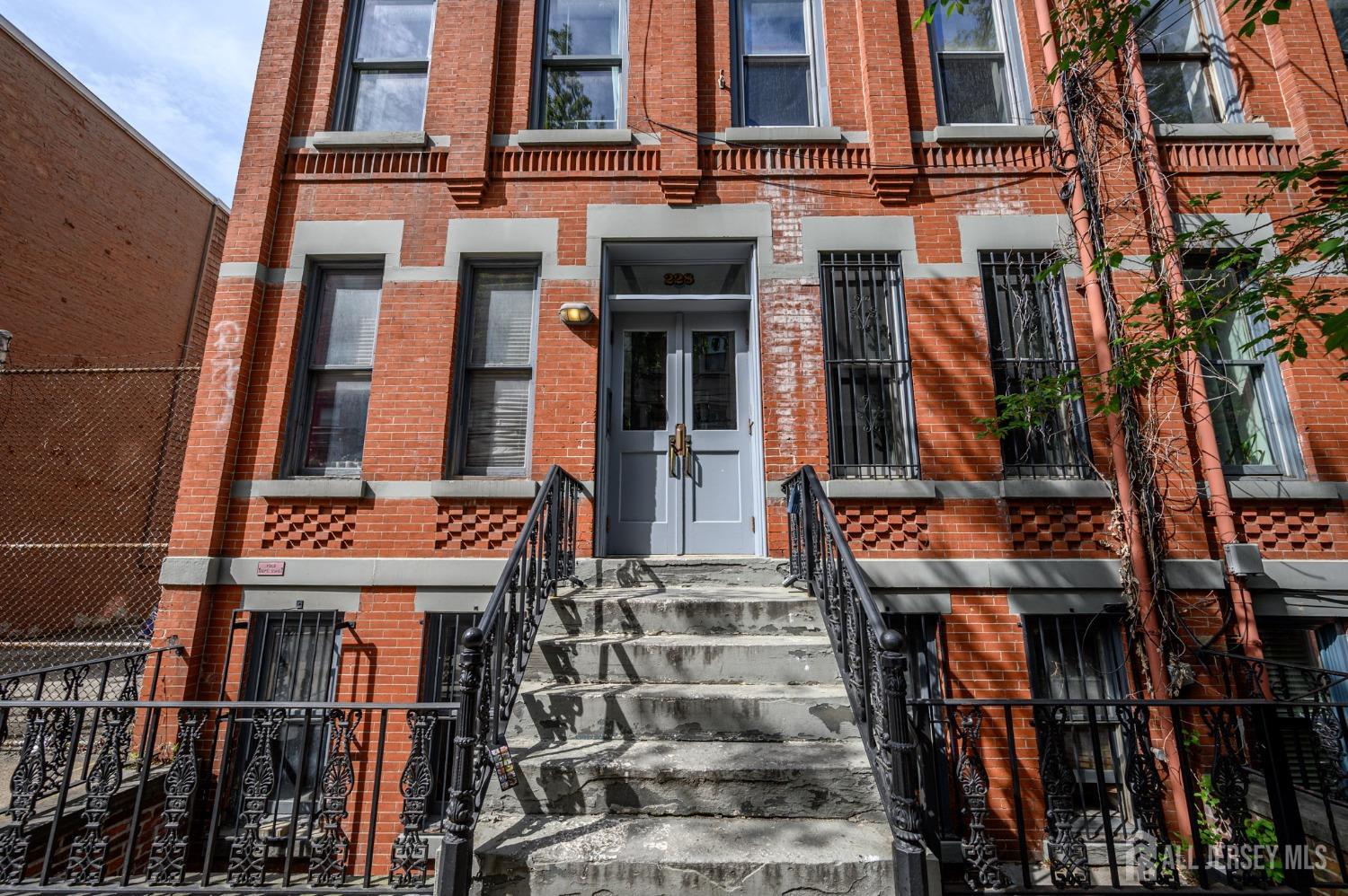 228 1st Street #3B, Jersey City, New Jersey image 2