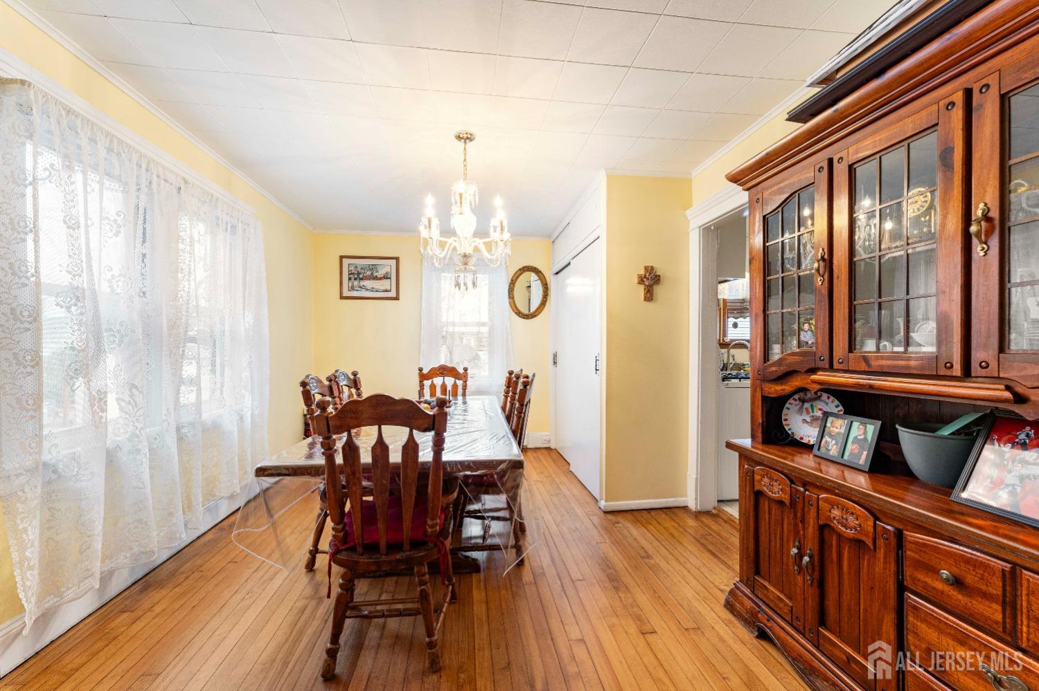 523 Alice Place, Woodbridge Proper, New Jersey image 5