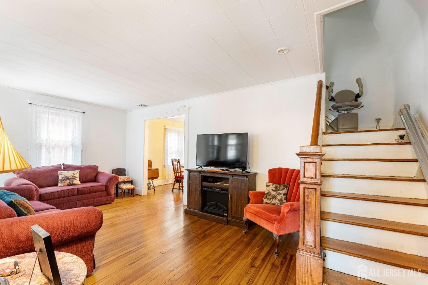 523 Alice Place, Woodbridge Proper, New Jersey image 6