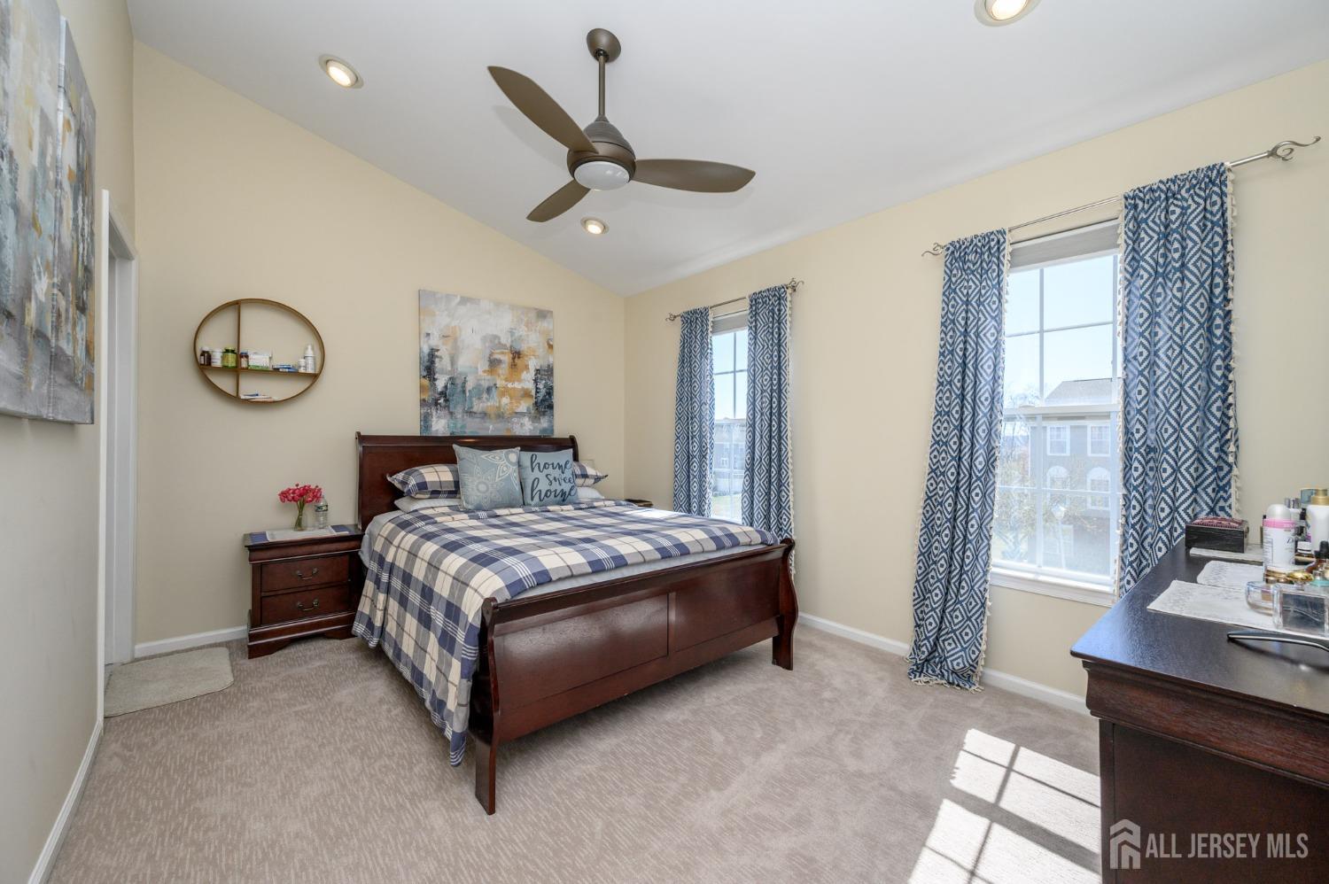112 Woodlake Drive, Sayreville, New Jersey image 22