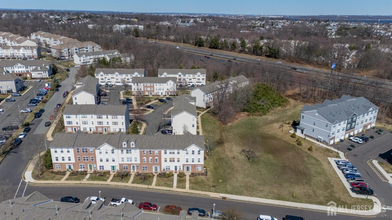 112 Woodlake Drive, Sayreville, New Jersey image 35