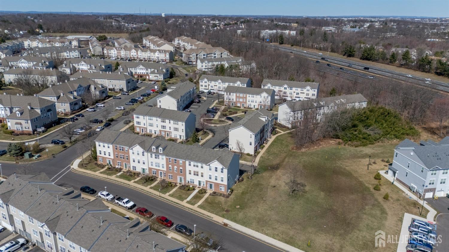 112 Woodlake Drive, Sayreville, New Jersey image 36