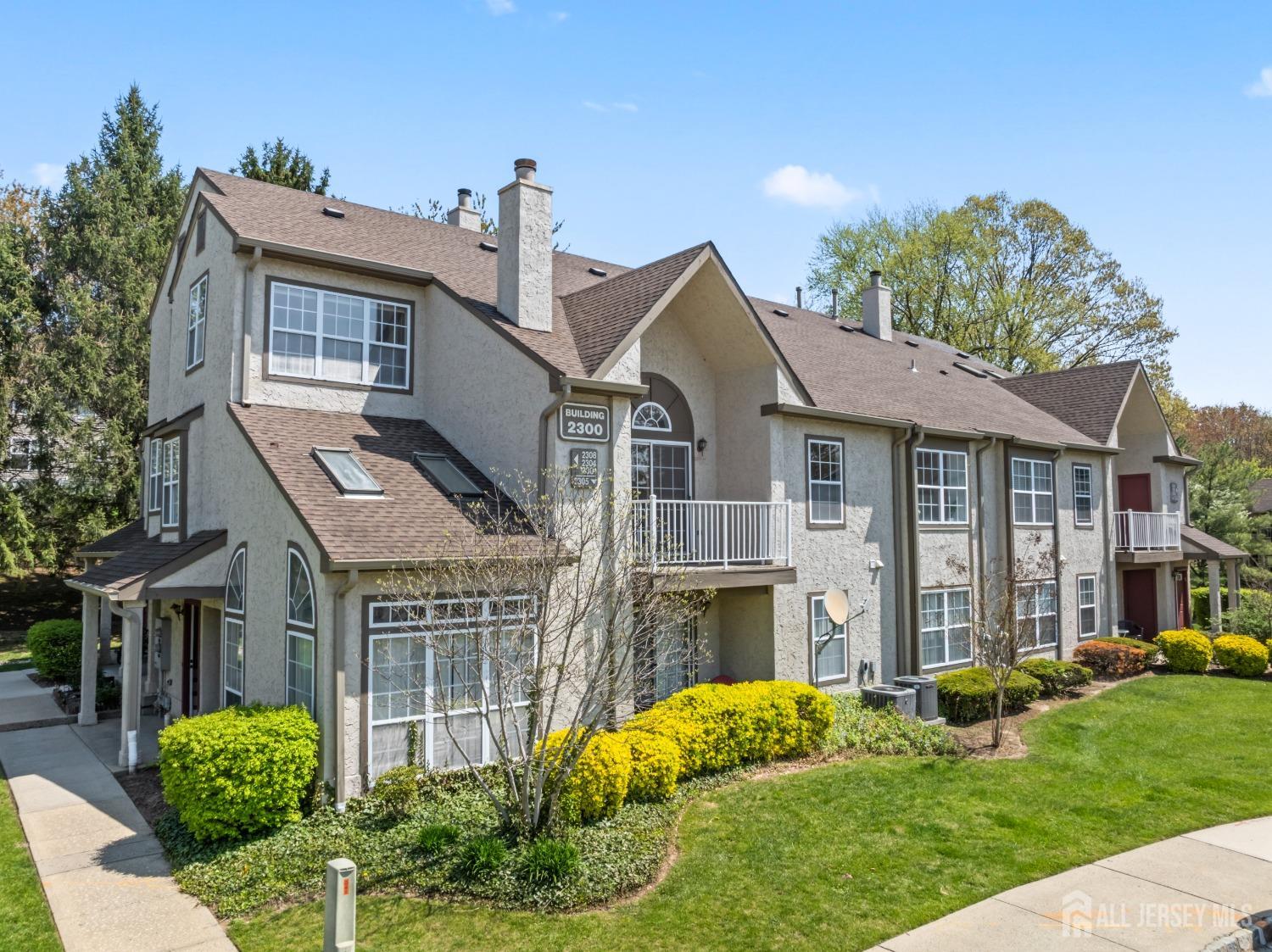 2305 Commons At Kingswood Drive, East Brunswick, New Jersey image 4