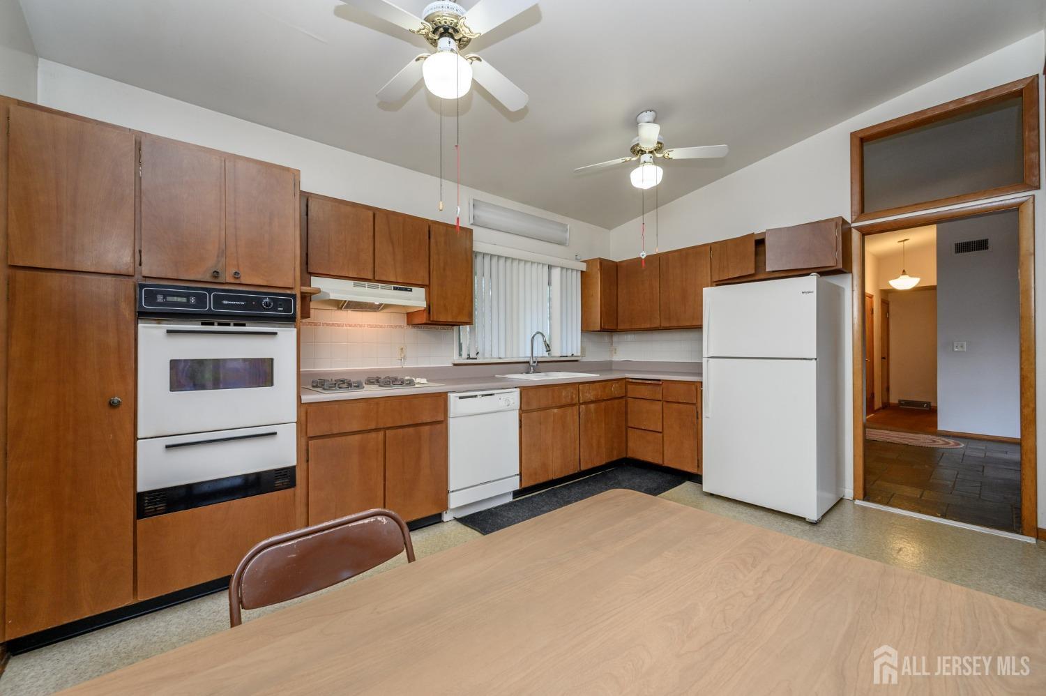 38 Heather Lane, Colonia, New Jersey image 12