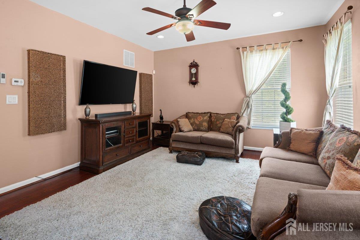 15 Homestead Drive, Burlington, New Jersey image 18